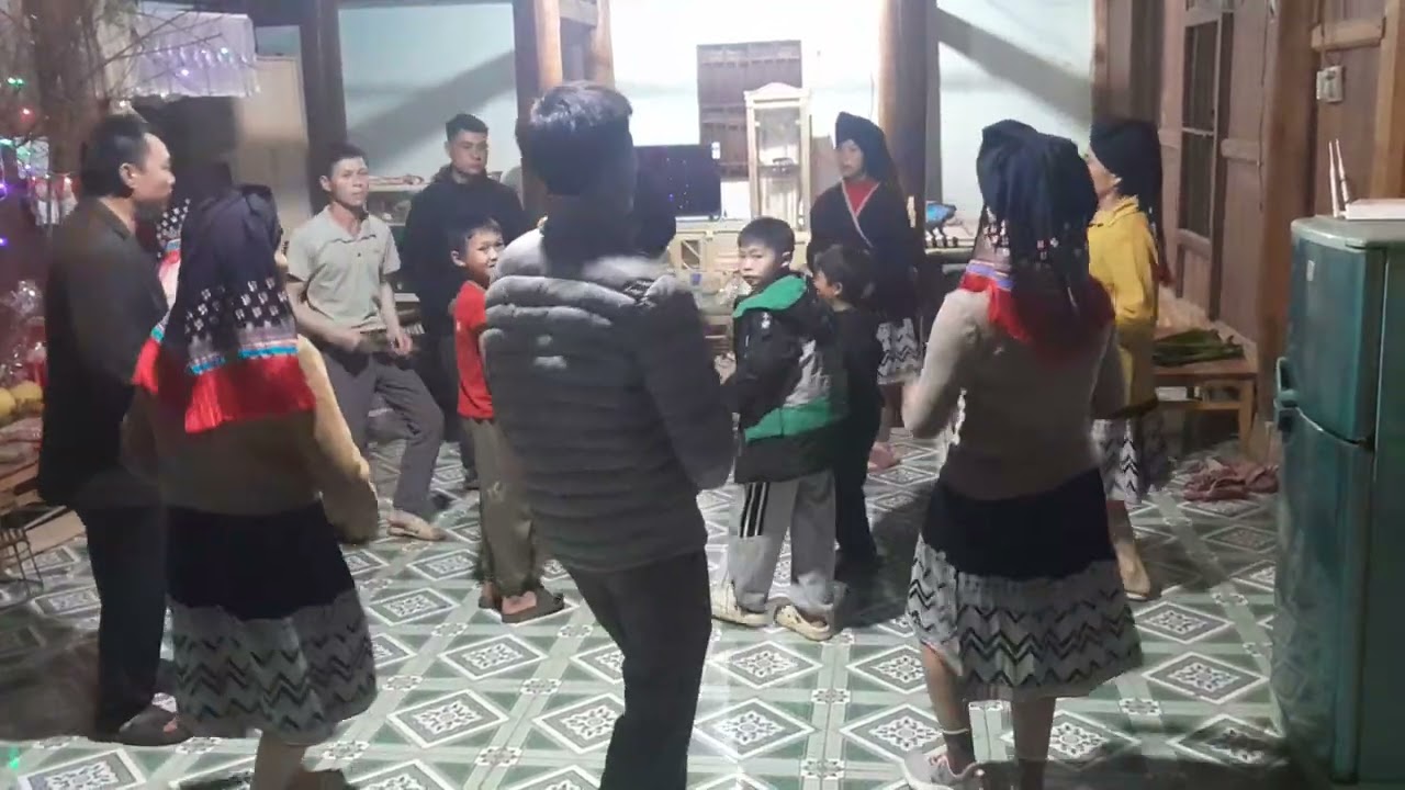 xòe dao đầu năm ngày 4/1/2024(âm lịch)