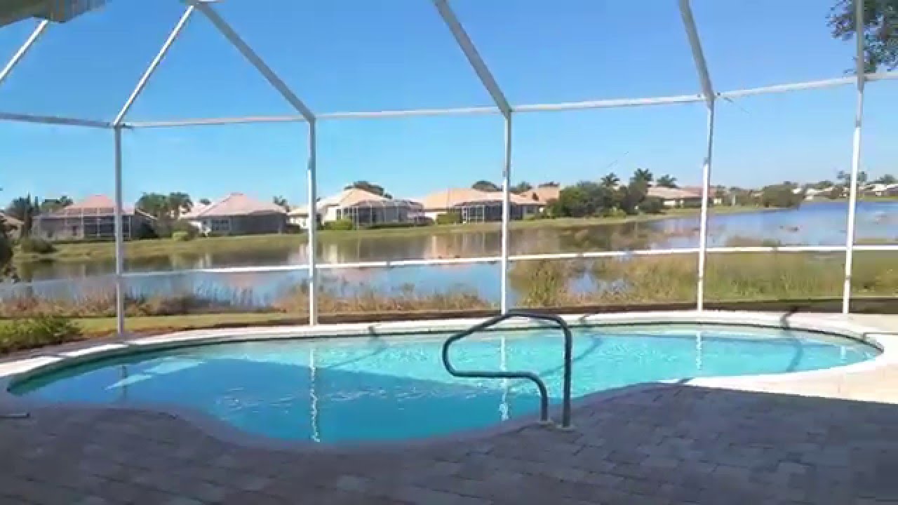 Gorgeous 3 Bedroom / 2 Bath Lake Front Home - Venice