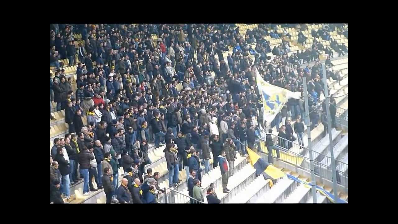 Modena - Ascoli 1-1: Tifo Curva Sud Modena