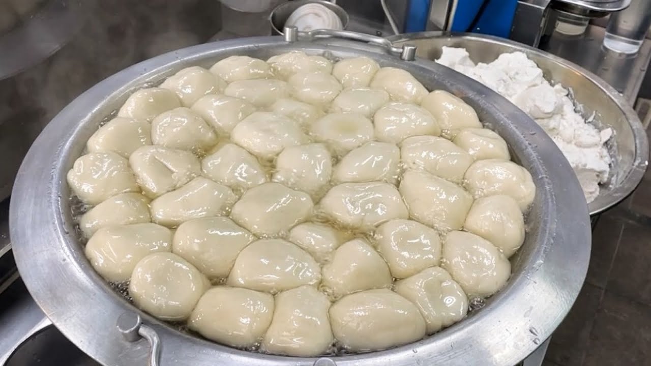 高雄必吃甜品！澎湖陳燒麻糬、米糕粥、粉角、湯圓、杏仁茶製程公開