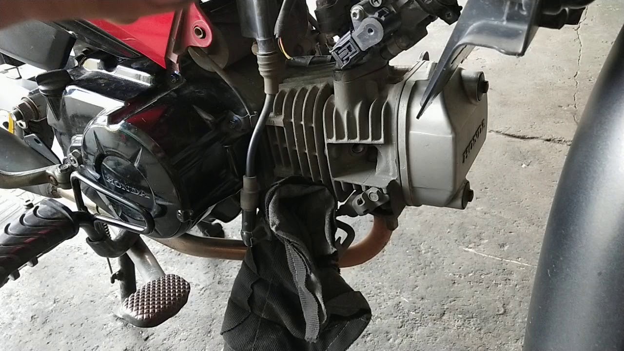 Honda Wave 110i สตาร์ทติดยากเป็นอะไรเรามาถอดดูกันครับ