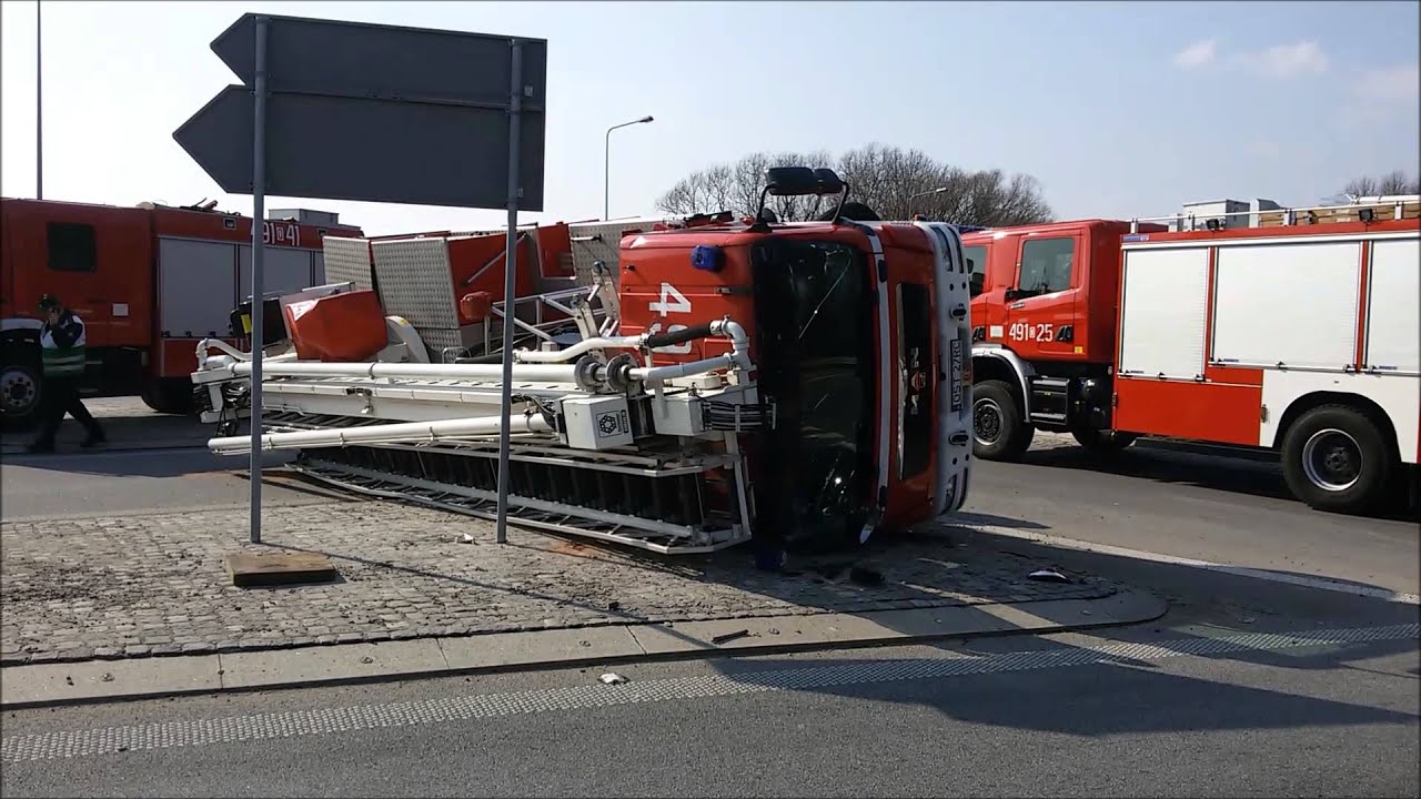 Wypadek strażackieg podnośnika w Strzelcach Opolskich