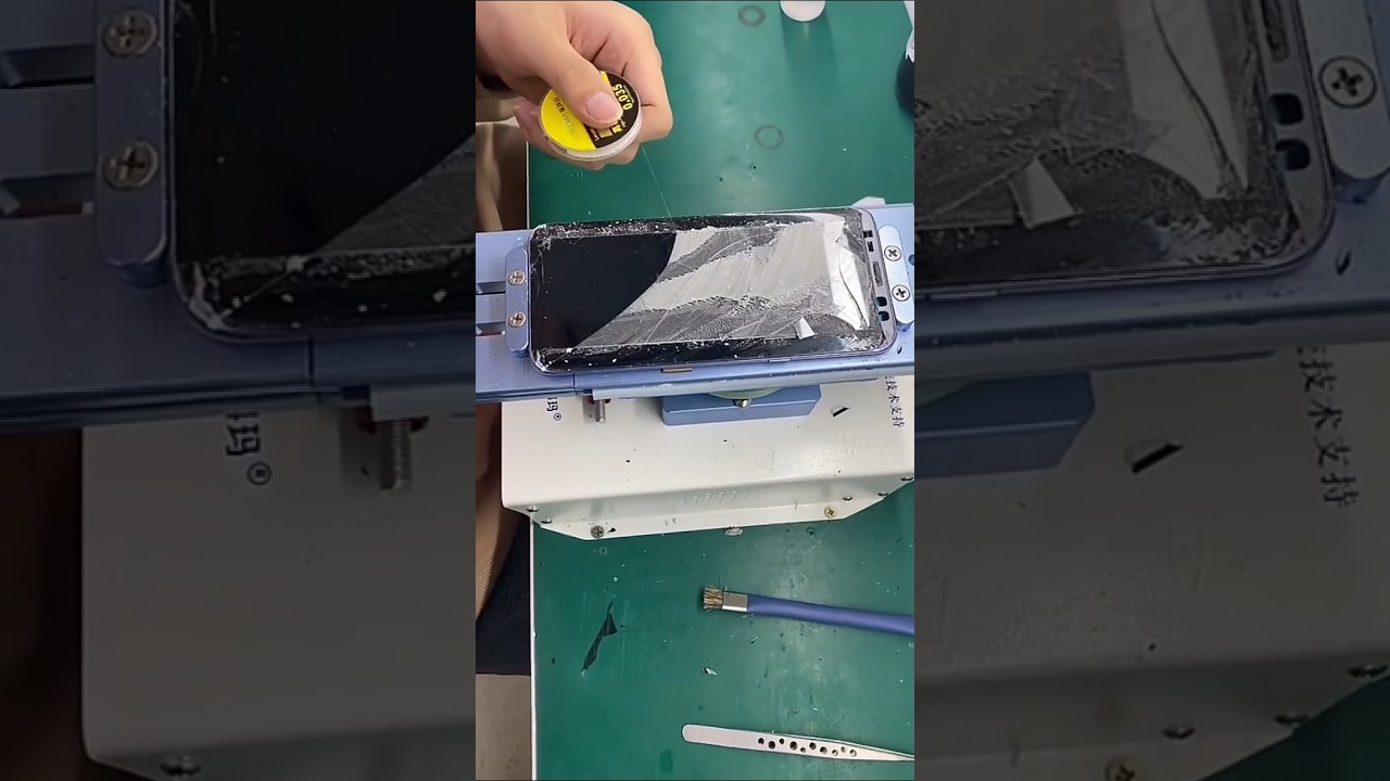 Edge glass replace. And brack remove#mobile #repair #tech #glass #change #shorts #trending #views