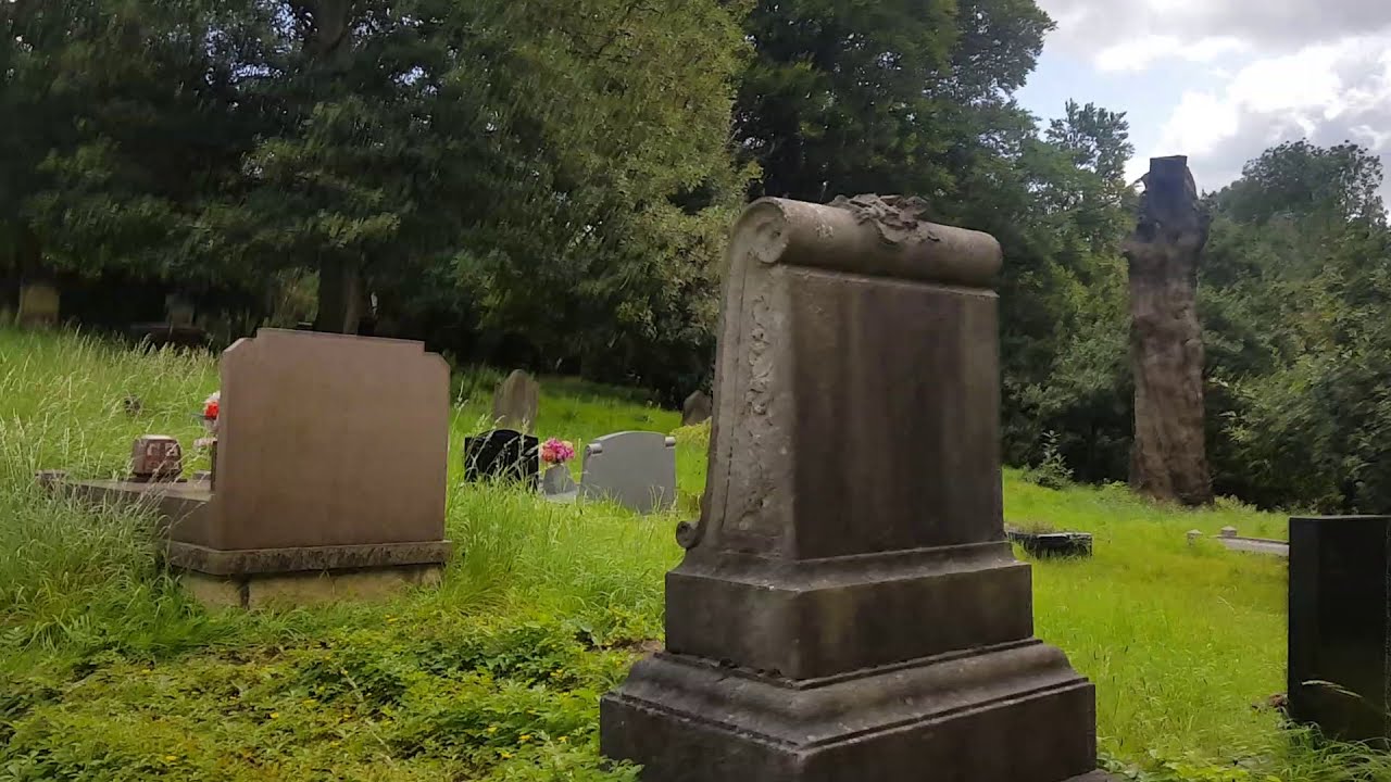 A walk around St. Marks church, parish of pensnett, graveyard, Russell's hall, dudley, westmidlands