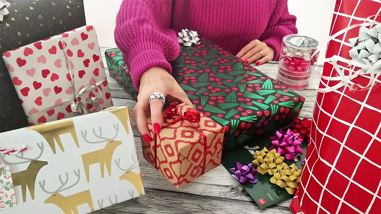 ASMR Wrapping Presents (Christmas) • No Talking