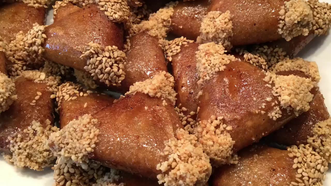 Les briwates aux cacahuètes et aux graines de sésames