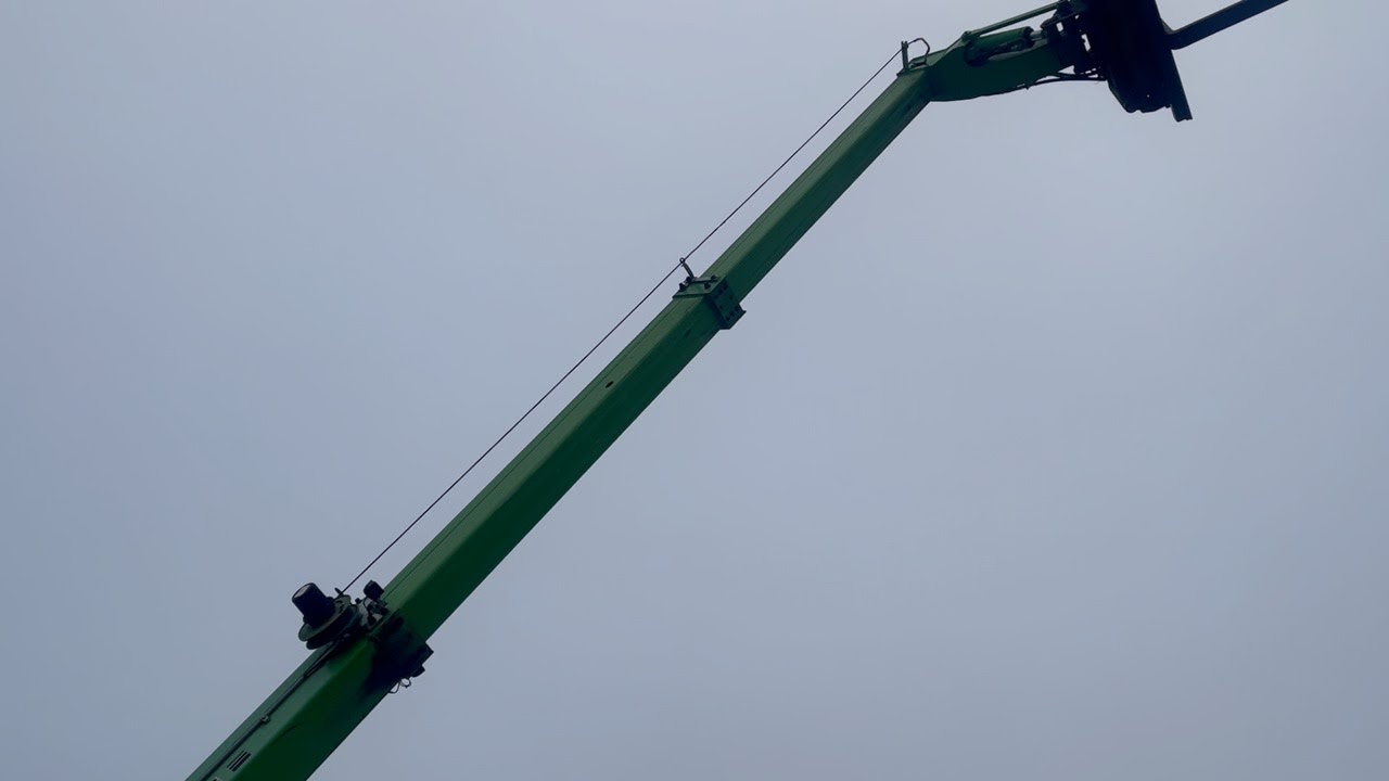 Köp Teleskoplastare Merlo Roto 33.16 på Klaravik