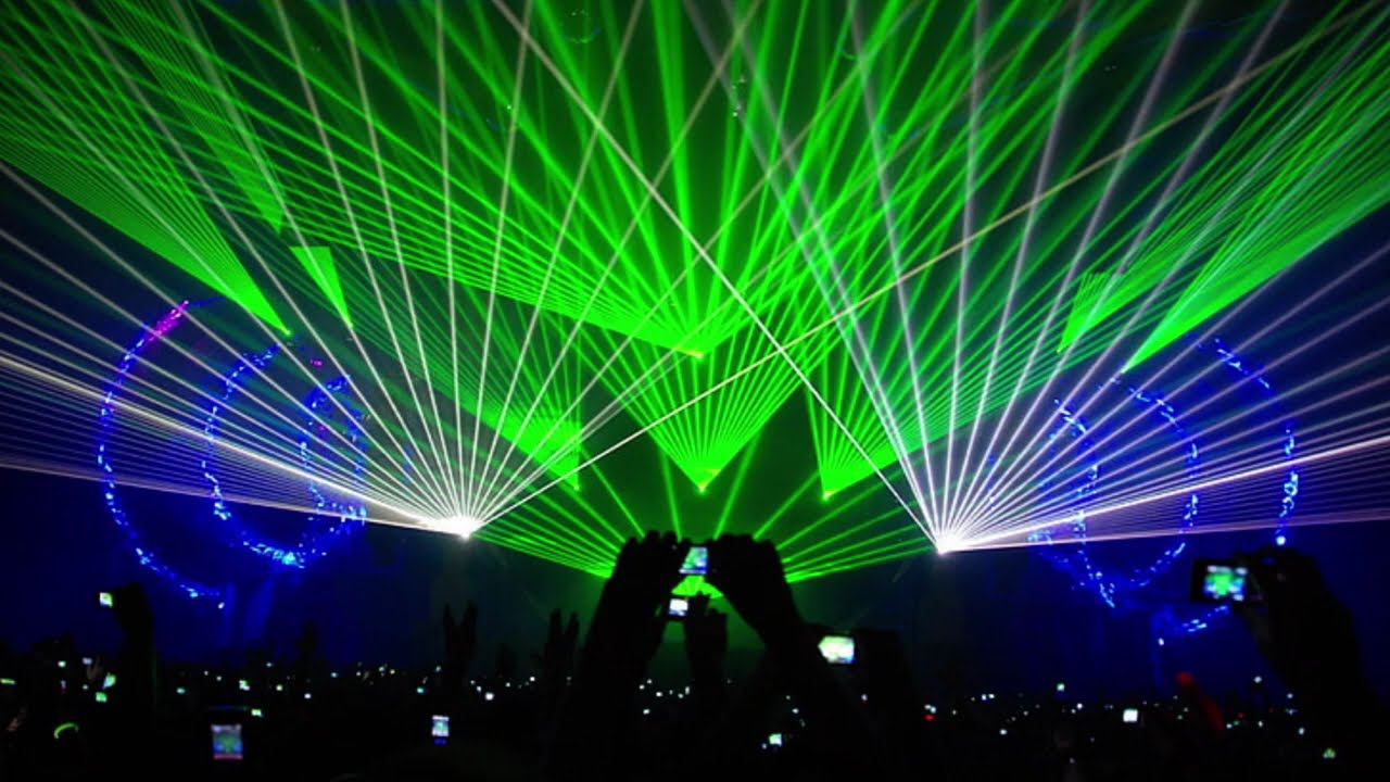 EDM Festival Mix (30 Minutes of EDM Hits)