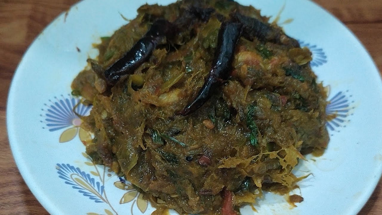 মটরশুঁটির খোসা ফেলে না দিয়ে বানিয়ে ফেলুন ভীষণ সুস্বাদু এই রেসিপি/সম্পূর্ণ নতুন রেসিপি #new recipe 