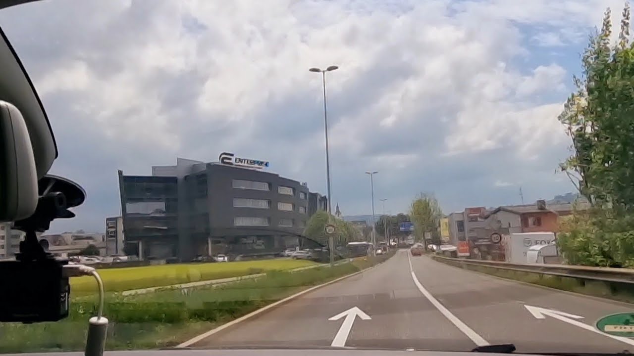 🚗 Durch Büron - Einfahrt  & ruhige Straßen  | Schweiz bei Wolkenhimmel