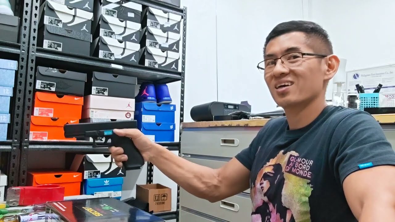 Unboxing and Testing of the WE Glock 17 Gen 5 Secret Airsoft Gas Blowback Pistol