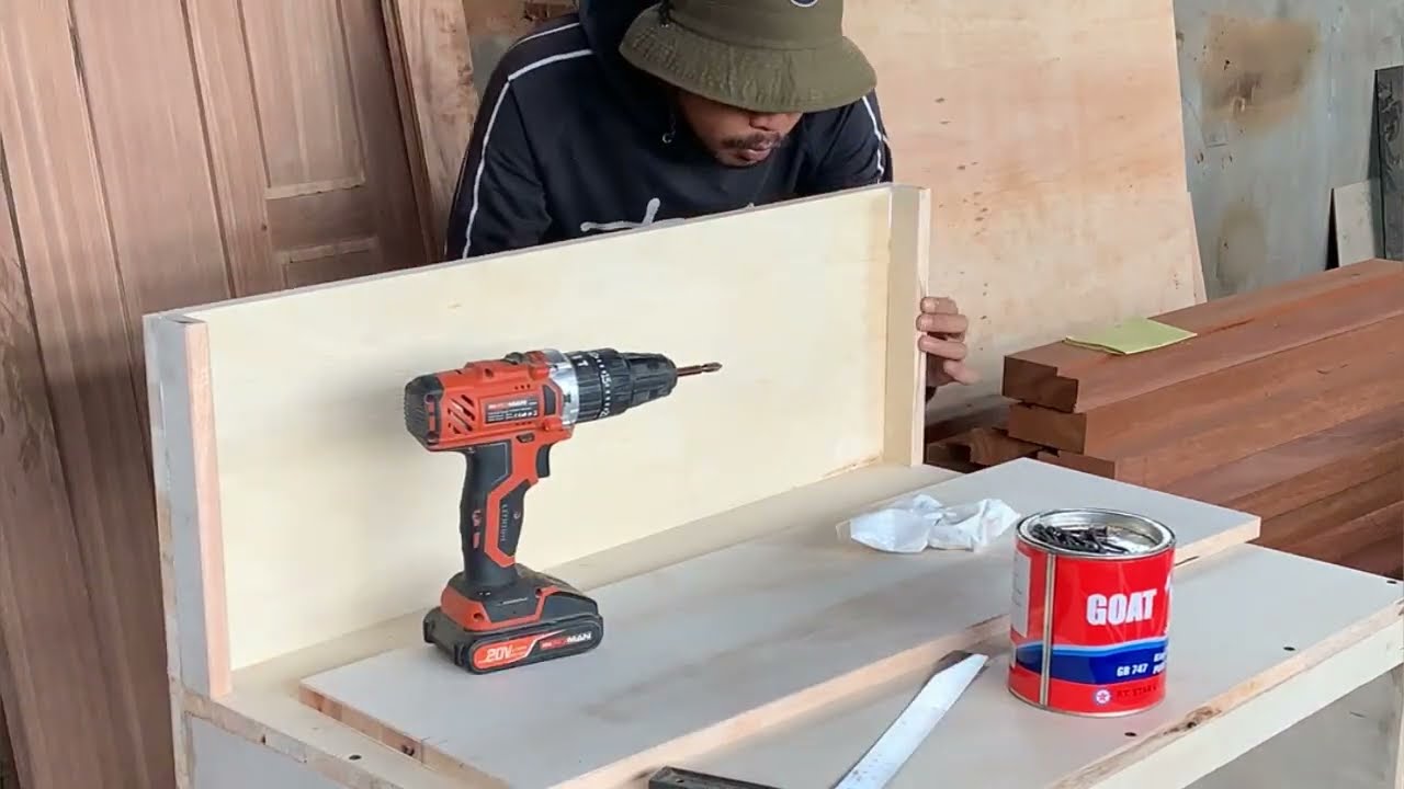 MEJA KASIR dari block board