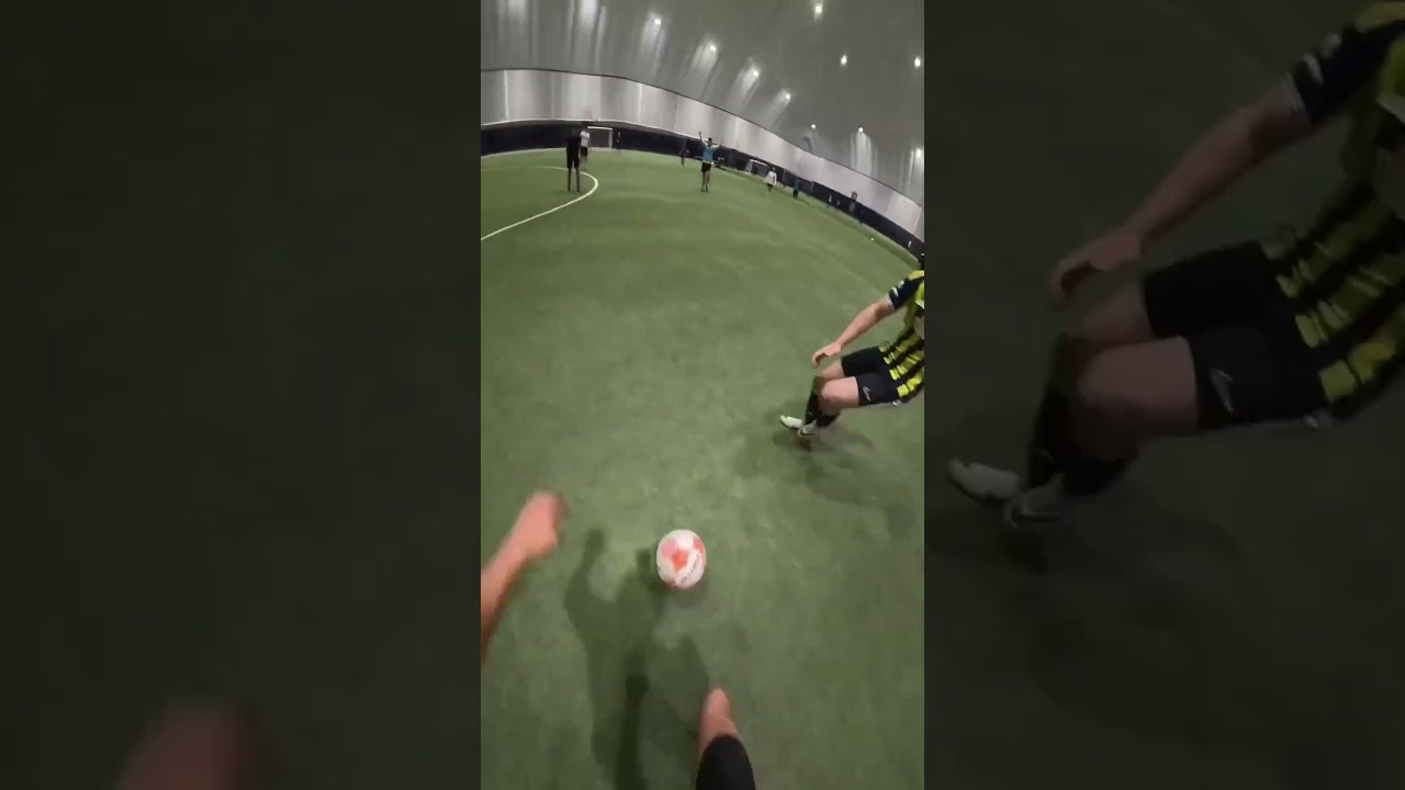 CRAZY PRIME MESSI DRIBBLING🔥 #soccer #football #soccerskills #footballskills #futbol #footwork