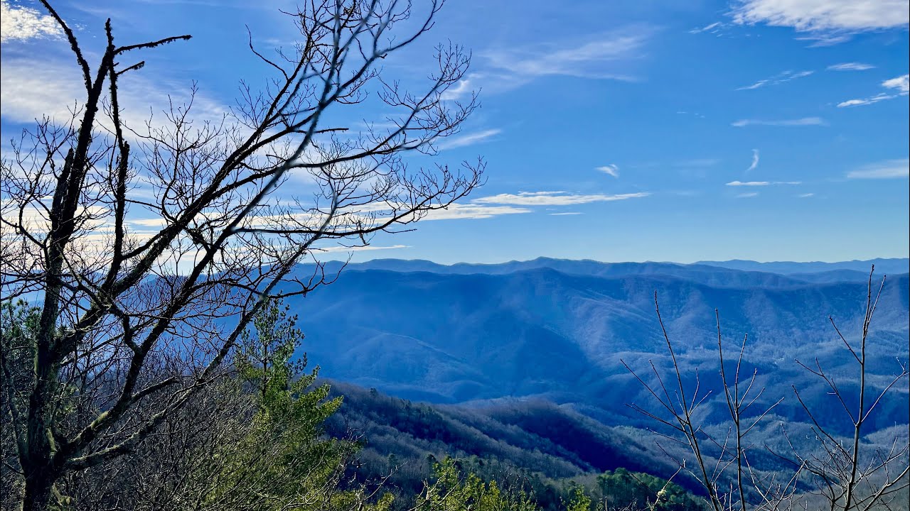 VLOG #7: WELCOME TO THE SMOKIES!! (FONTANA TO NEWFOUND)