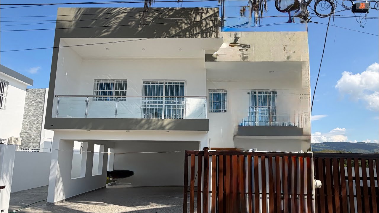  IMPRESIONANTE CASA EN VENTA EN SANTIAGO 🏡 308M² DE TERRENO Y FINAS TERMINACIONES