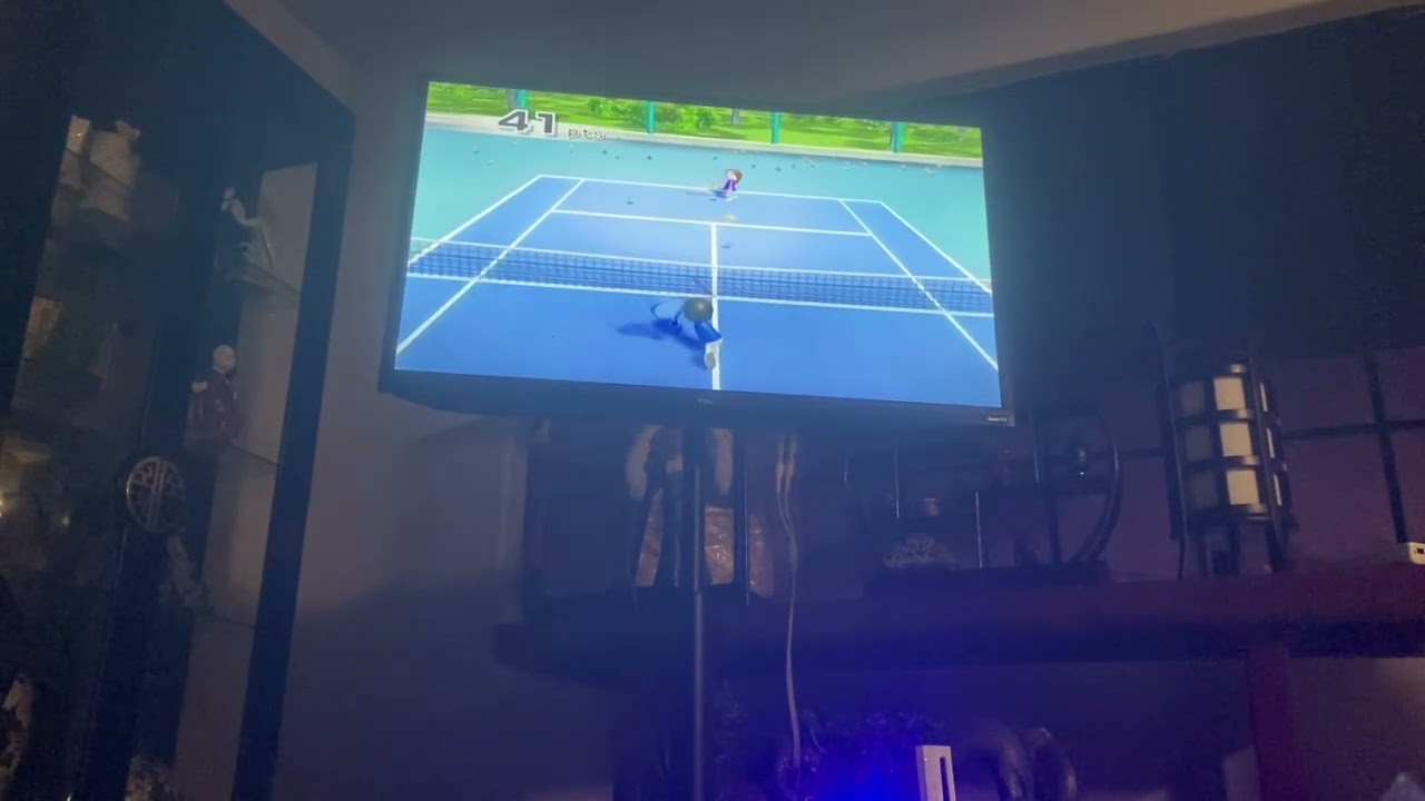 Wii Sports - Tennis Training - Returning Balls (Platinum)