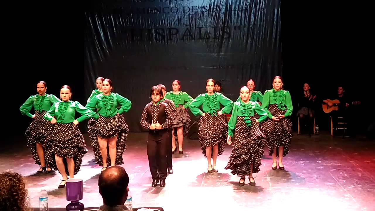 Academia de Baile Antonio Rodriguez, Pasión Flamenca en el Teatro Atalaya de  Sevilla