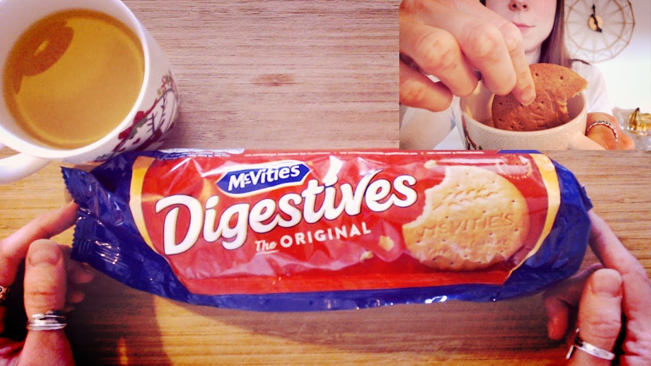 ASMR Digestive Biscuits and a Cup of Tea | Whispering | Eating | Drinking | Dunking Biscuits