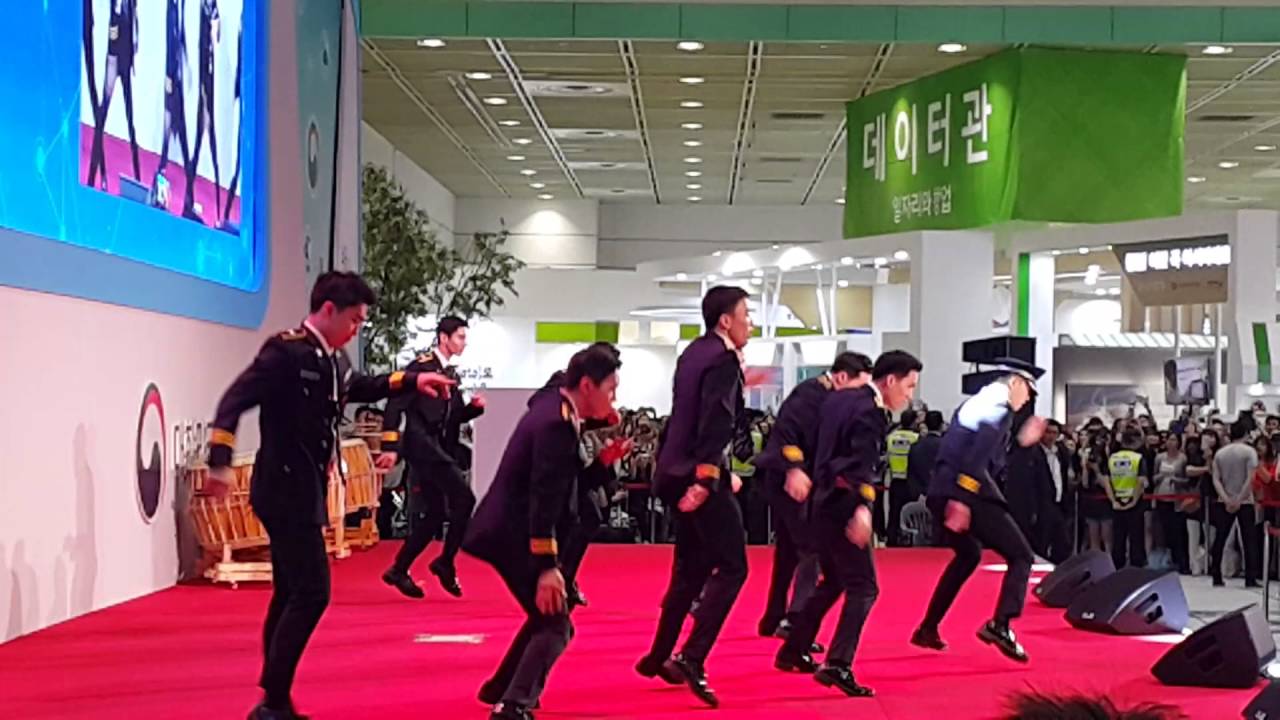 160620 DONGHAE dance Michael Jackson