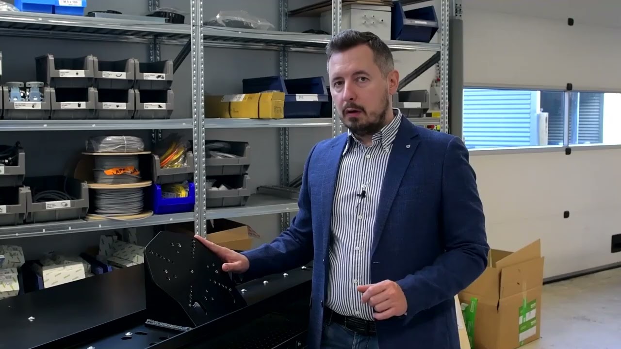 ProFeeder X-XL robot cell - a spacious robot workstation presentation