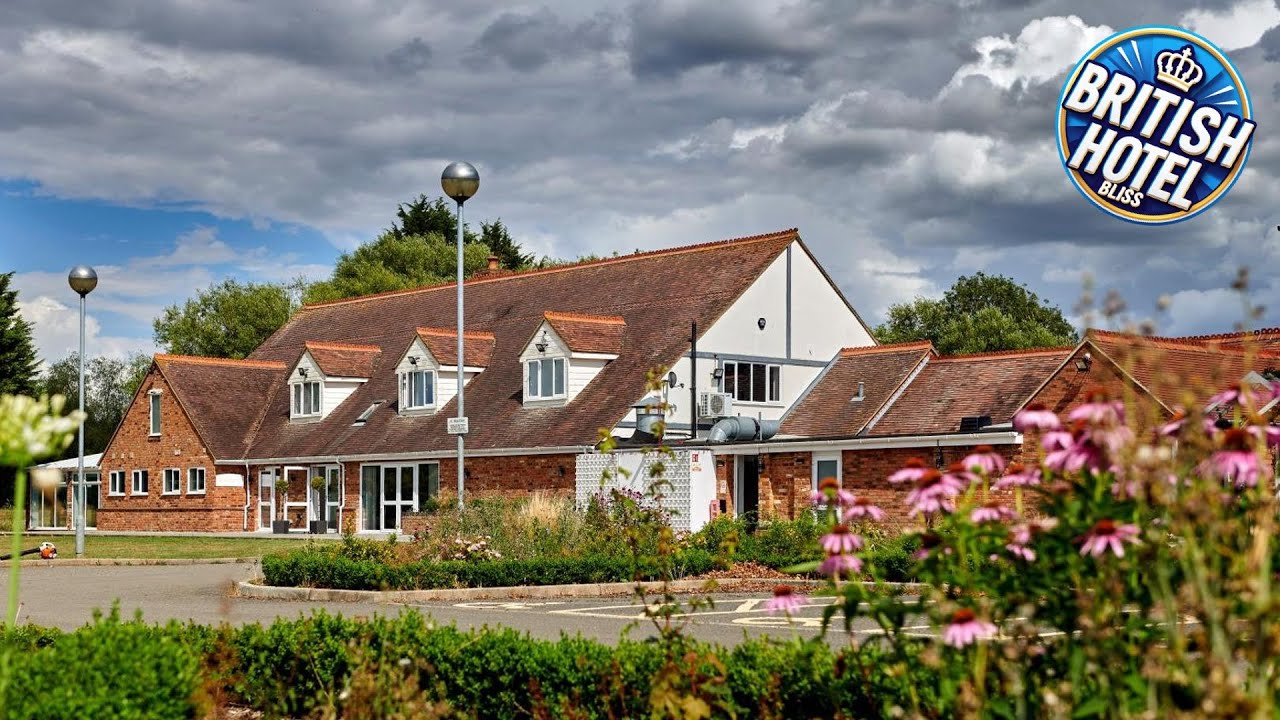 Kingfisher Park | Milton Keynes, United Kingdom | Hotel Review 🏩