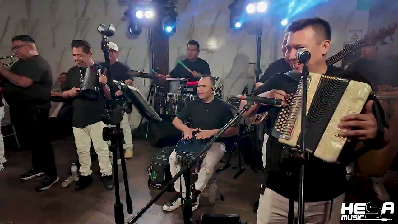 Tus Mentiras - Javier Lopez y la Universidad de la Cumbia