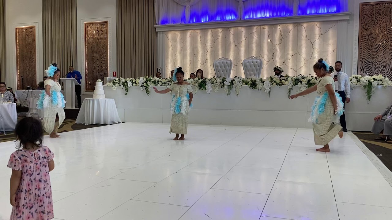 Sakaio sisters  Manu ole vaveao