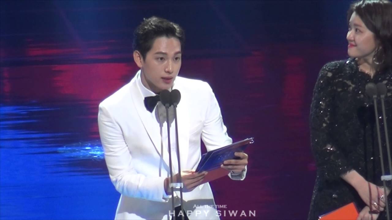 160603 백상예술대상 여자신인연기상 발표하는 임시완