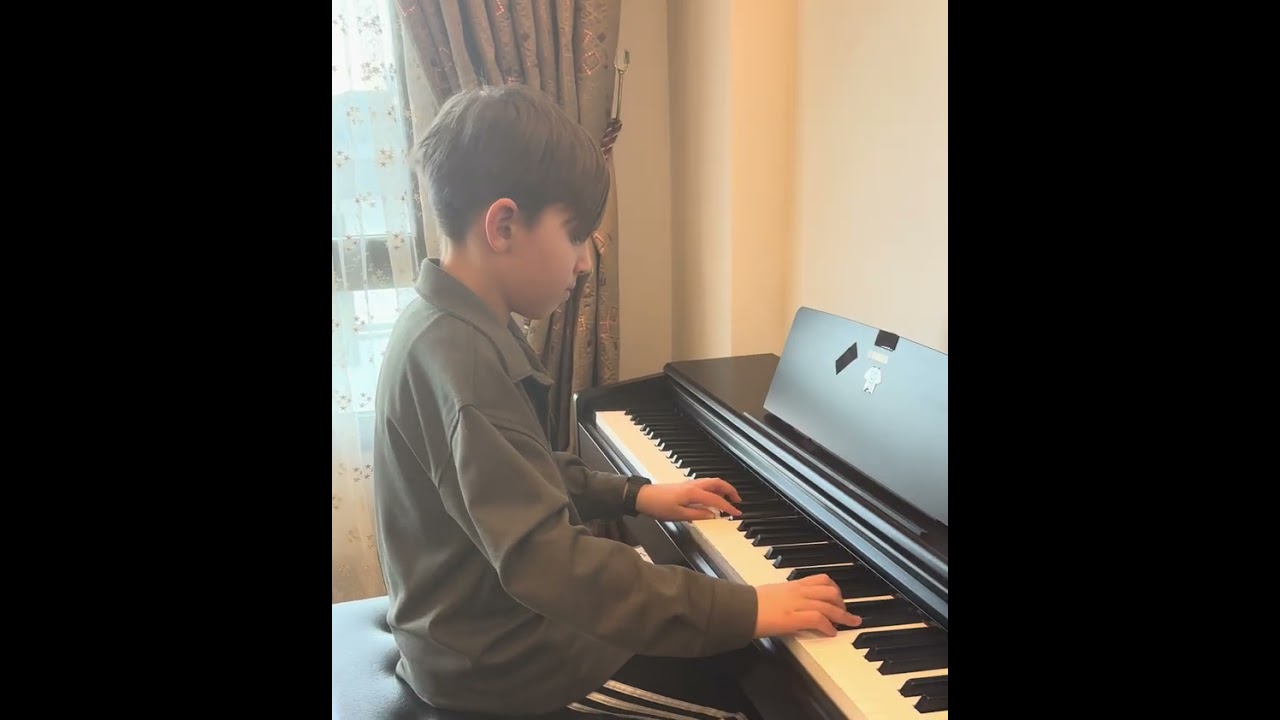 9 years old Can Barış practicing Asturias Leyenda by Albeniz (Full Piece)