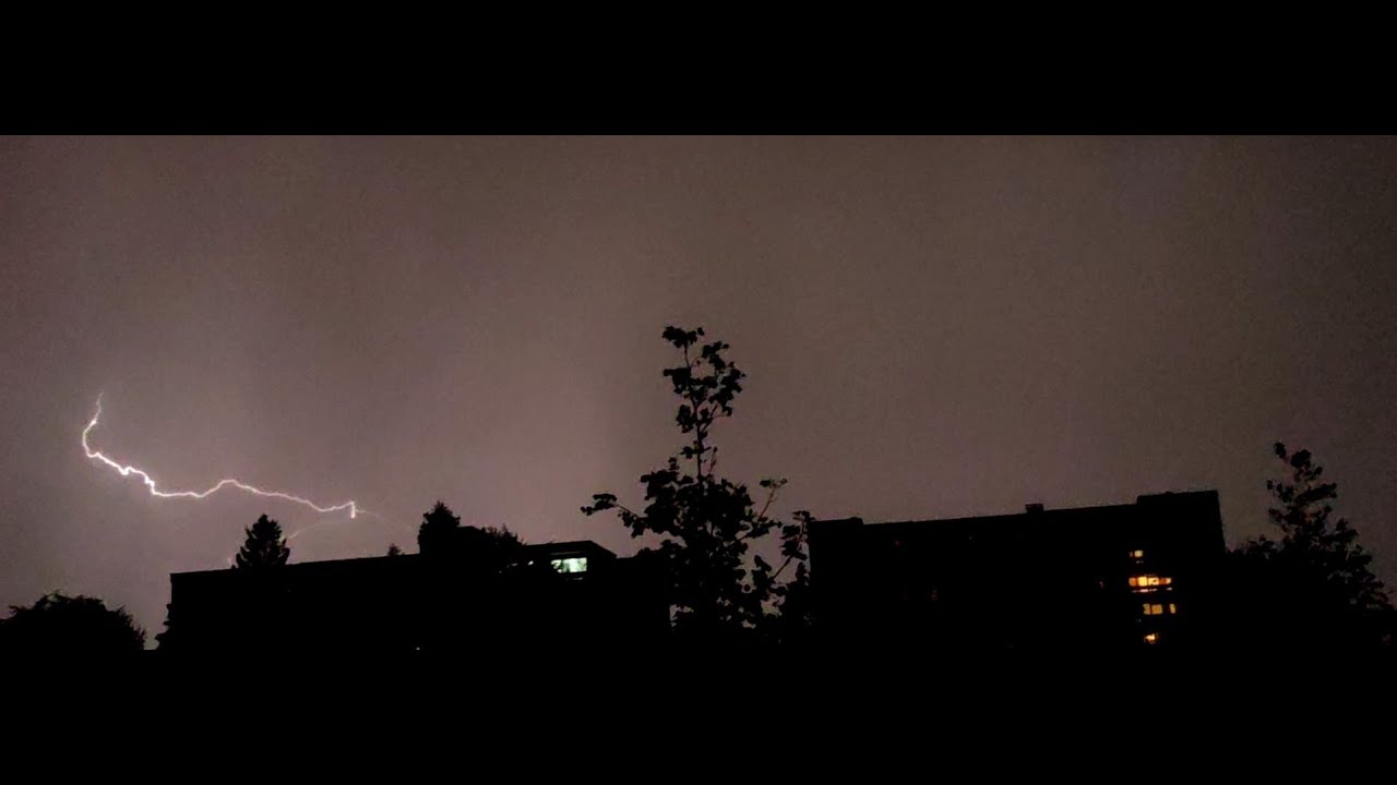 Starkes Gewitter mit Intensiven Erdblitzen und Sturmböen am 20.06.2023 Über Ingolstadt