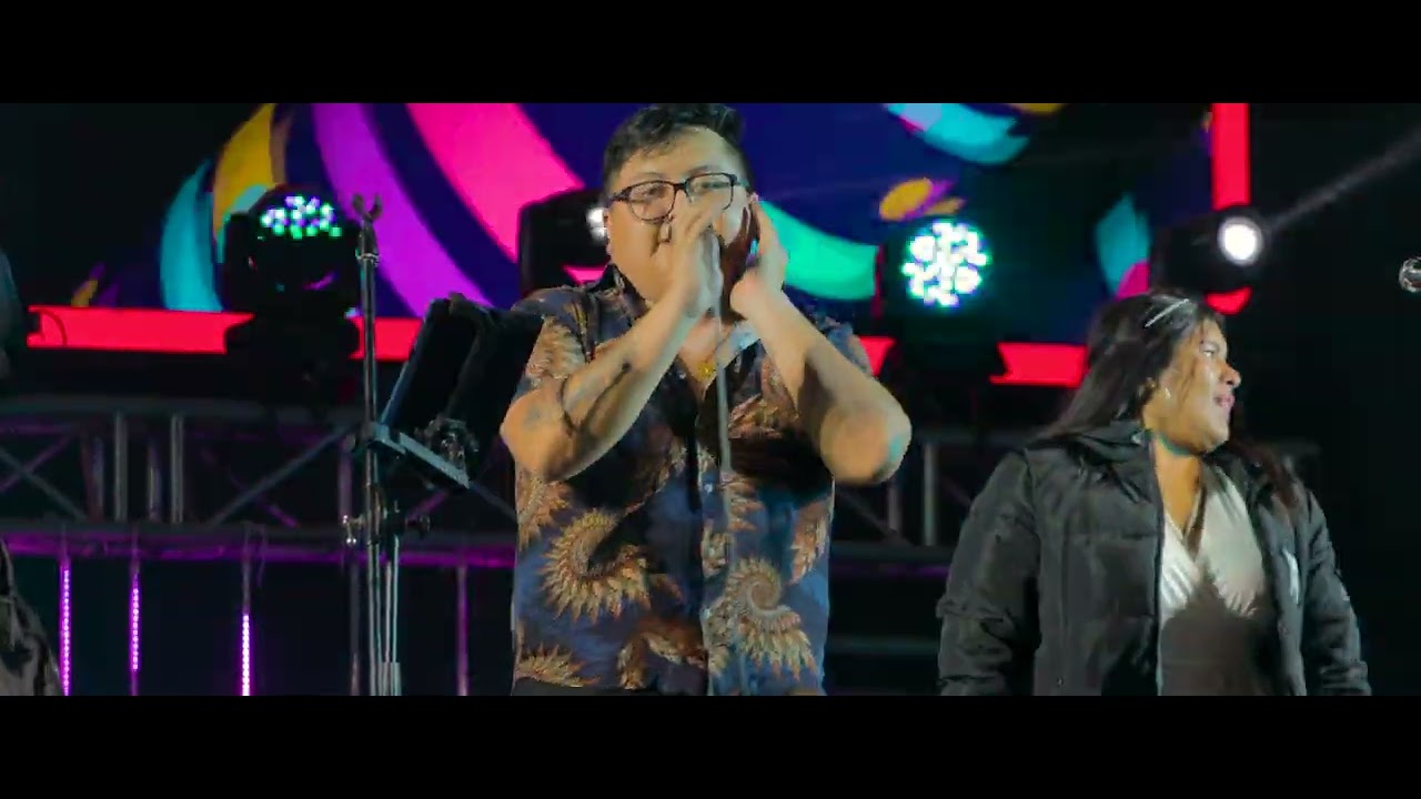 botellita de ron - concierto lima SON AMORES