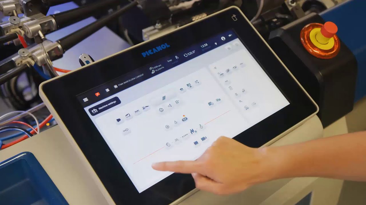 Our new BlueTouch display is as intuitive as your smartphone!