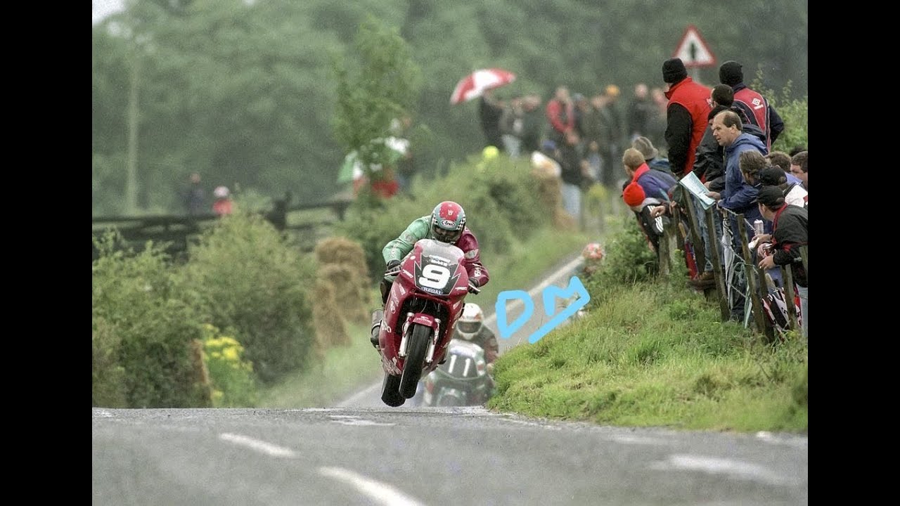 Walking the Temple 100 Road Race Circuit N. Irelands Oldest Road Race.