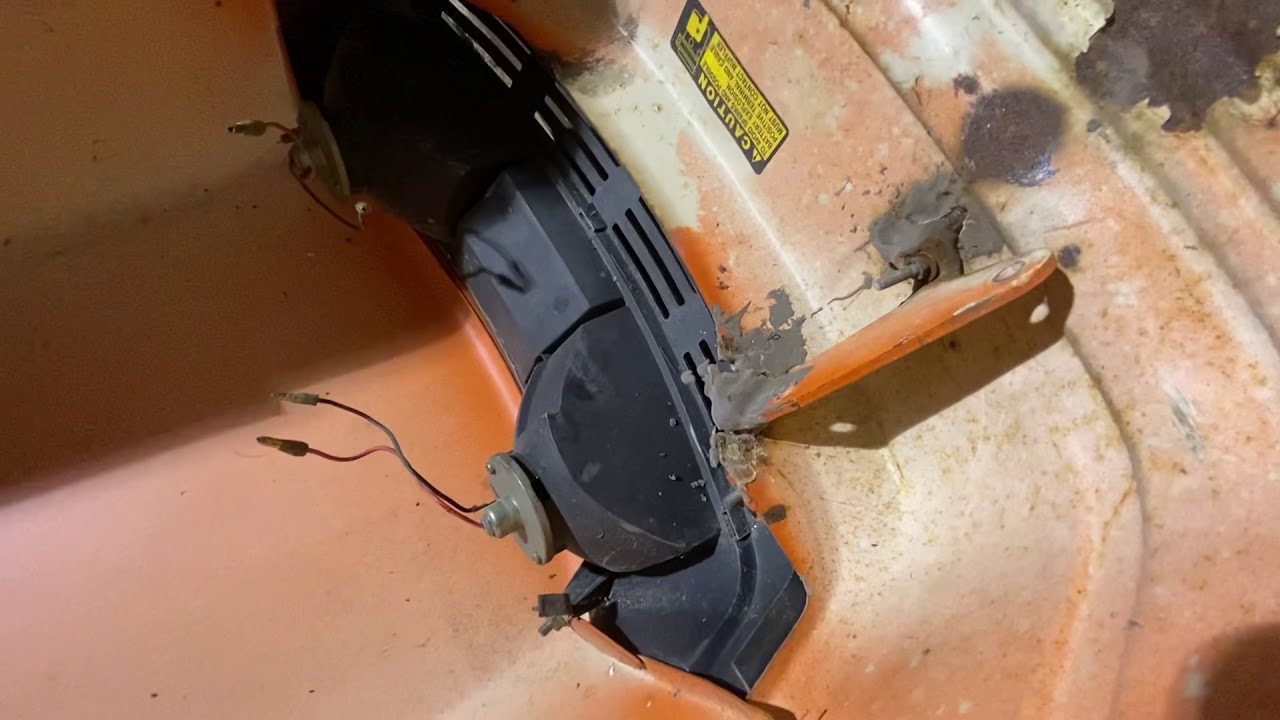 Kubota G1800 diesel. Good lawn tractor, but needs help !