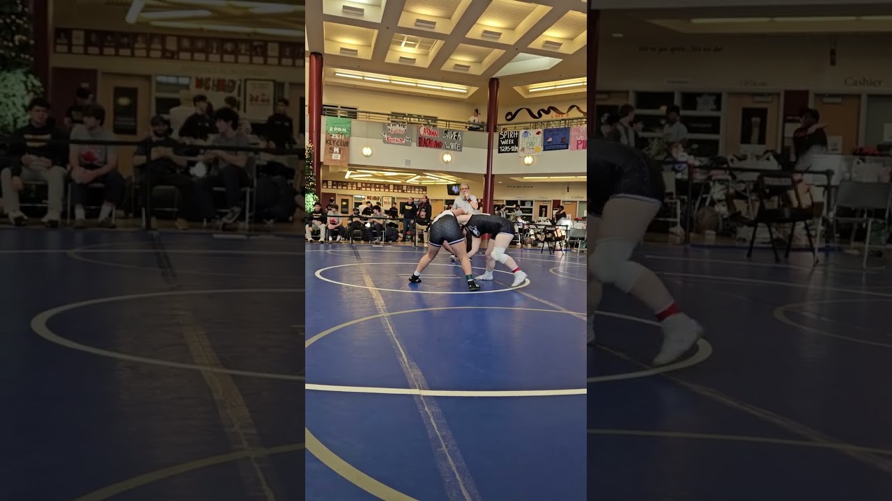 Finals match at Cov-Town Takedown Tournament