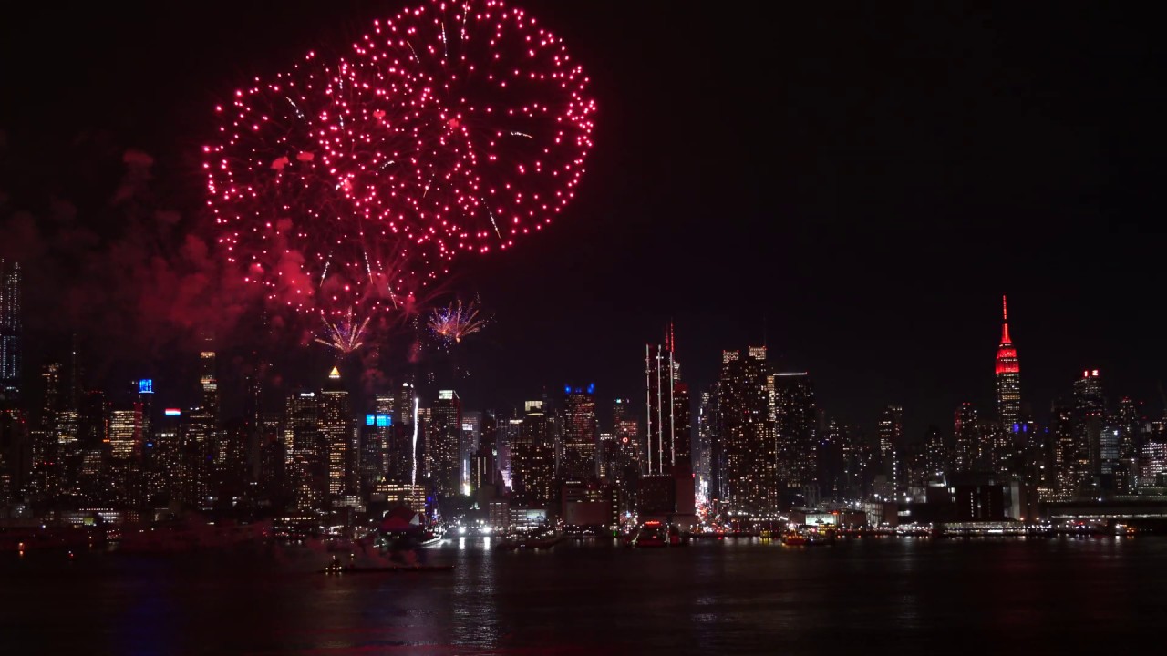 Chinese New Year fireworks show in NYC (4K Ultra HD)