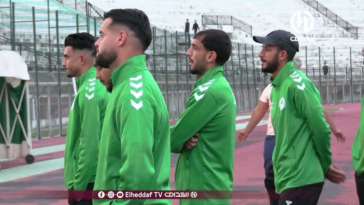 هكذا قامت جماهير شبيبة جيجل بتحفيز اللاعبين قبل بداية المباراة