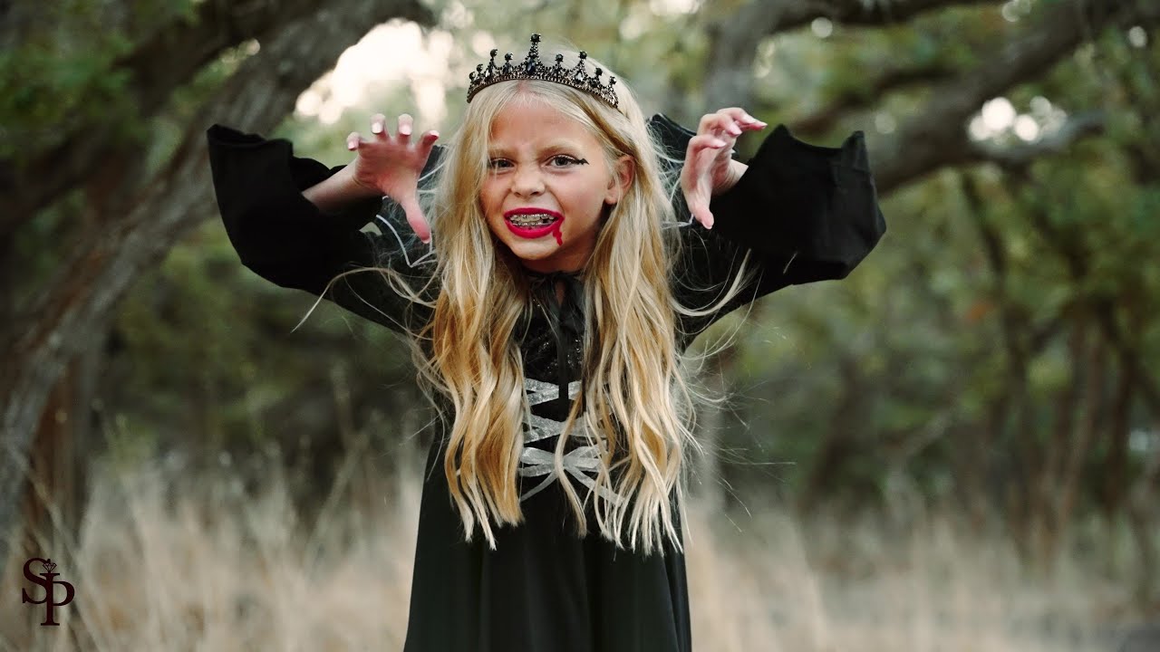 Kids' Unique Vampire Queen Costume 🧛🏻&zwj;♀️  for Halloween or Dress Up | Sparkle In Pink