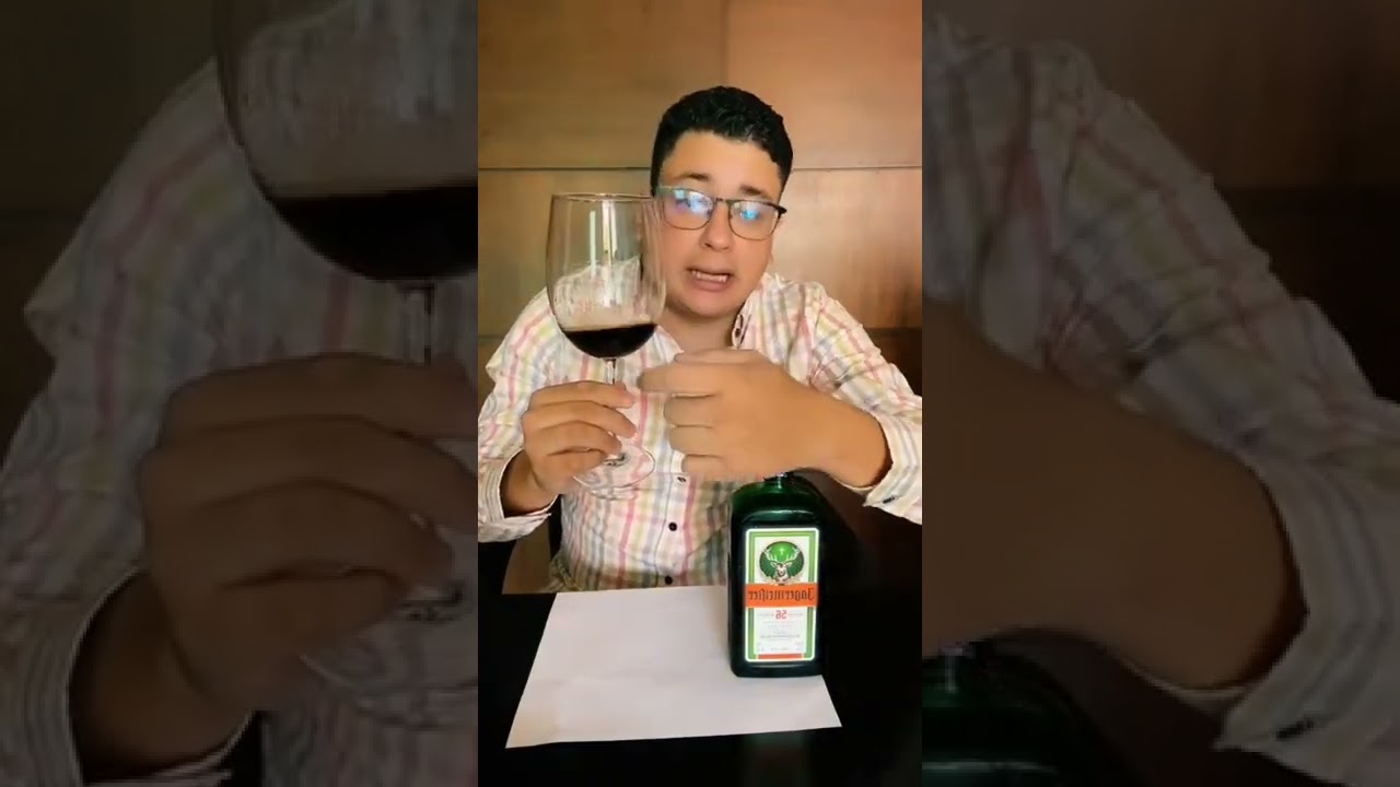 Catemos J&auml;germeister, catando licores de hierbas