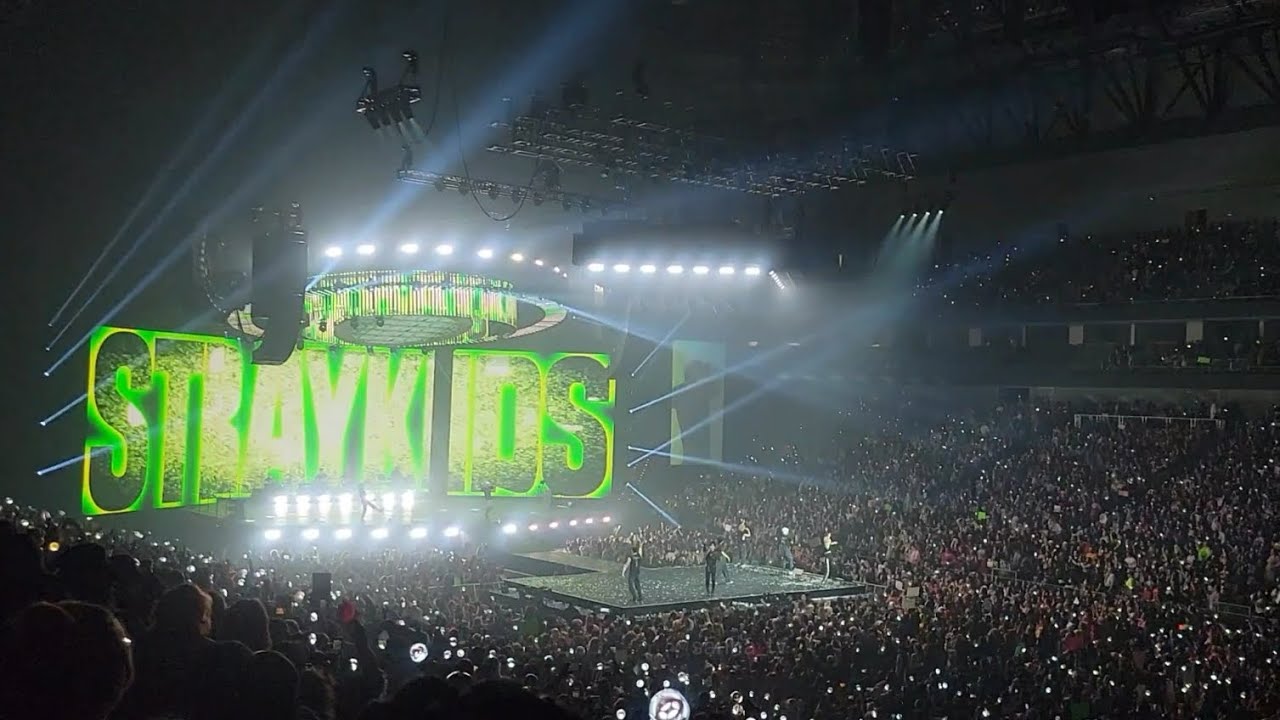 230327 'MIROH' - Stray Kids 'MANIAC' Tour in Fort Worth Day 2