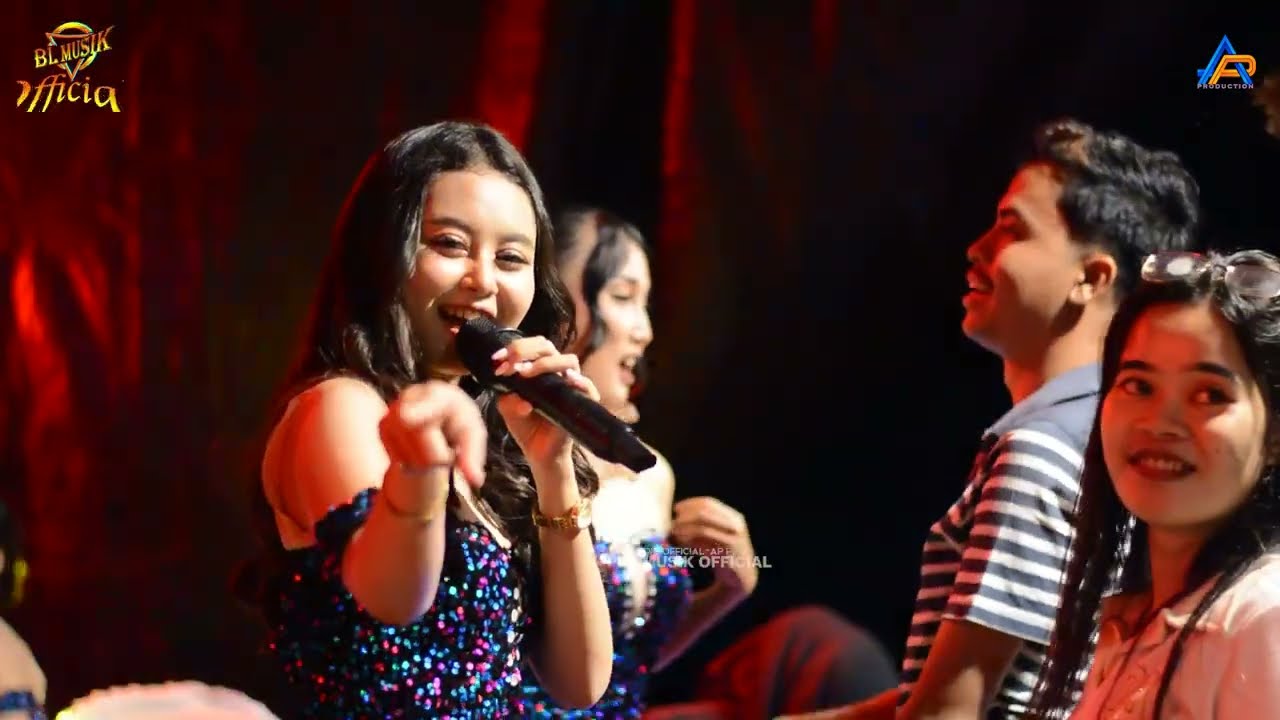 DINDA OLIVIA - SEXSY - BLMUSIKOFFICIAL LIVE IN BABAKAN