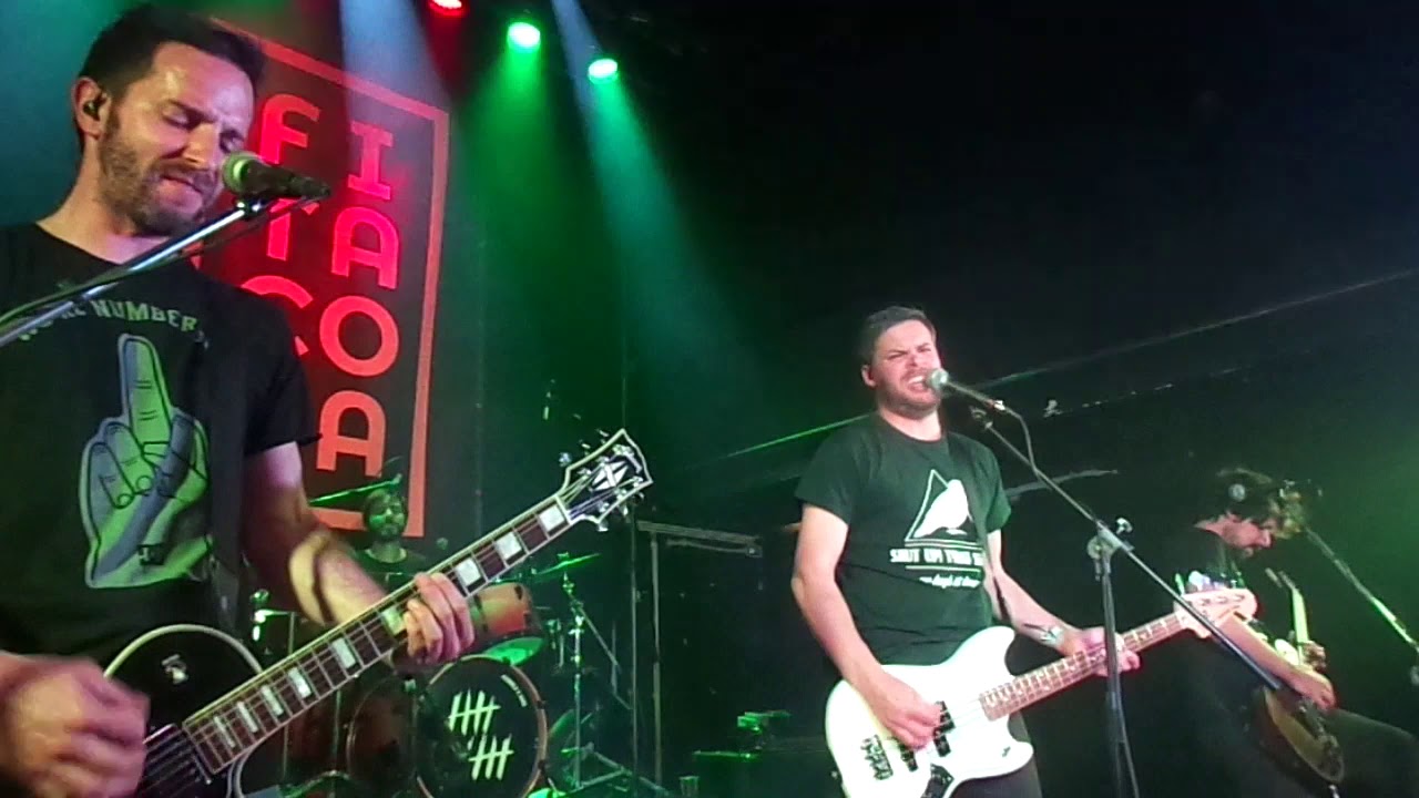 FITACOLA - Punkrock + Voltar Atrás (live RCA Club)