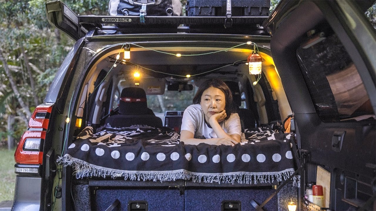 The Perfect Bedroom for a Camping | Toyota Landcruiser Prado