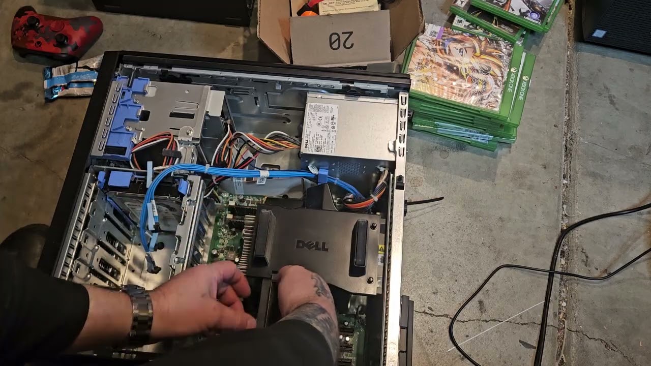 Первый взгляд на сервер Dell PowerEdge T110 2009 года выпуска!