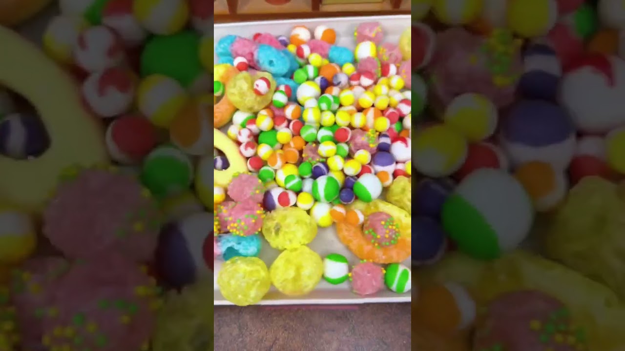 Name this candy platter🥣🍭