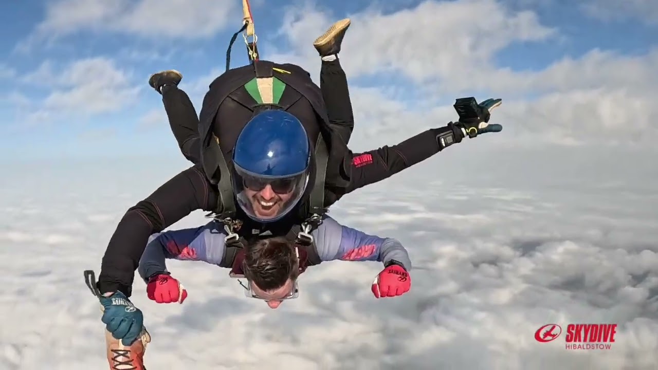 Tandem skydiving at Hibaldstow 