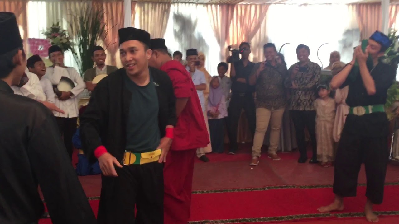 PALANG PINTU SANGGAR KUCING SUWINK. TANAH SERATUS, CILEDUG