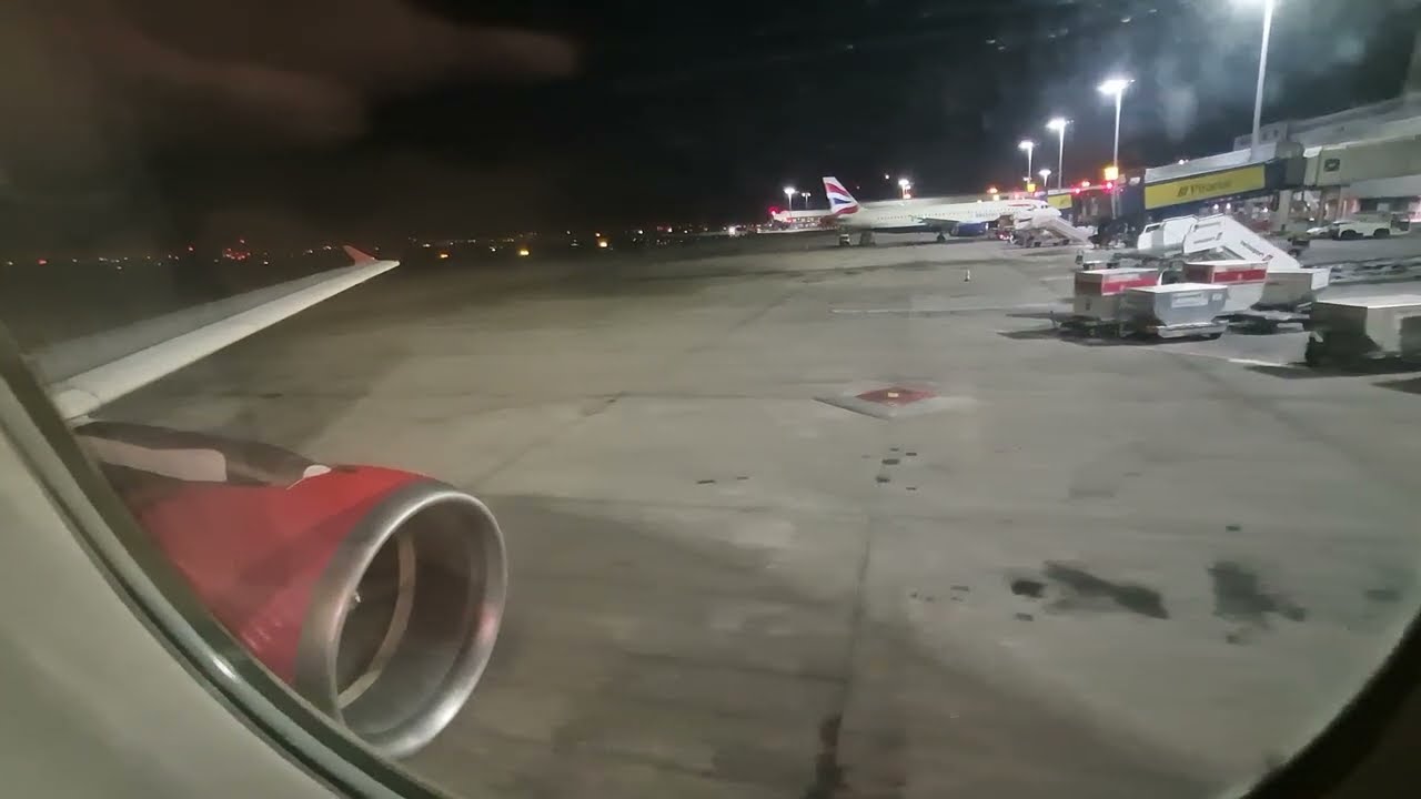 Arkia A320 Night Landing At Athens International Airport 