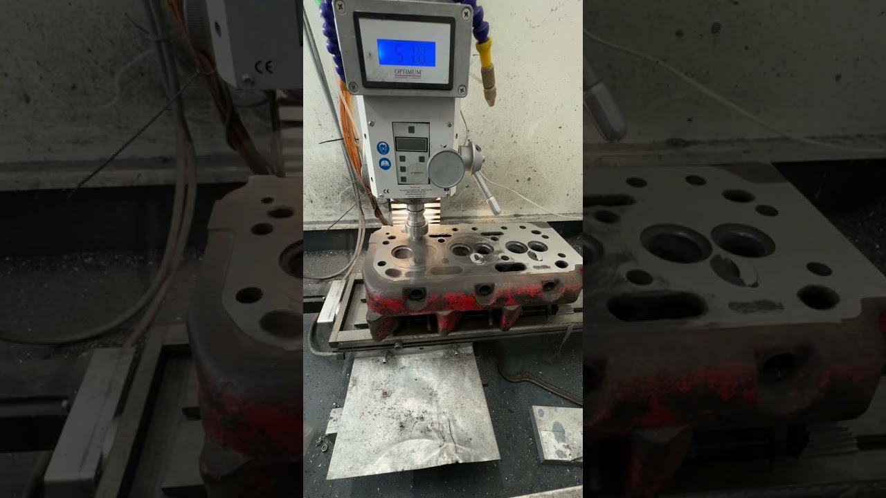 Zylinderkopf planen Mc Cormick D324