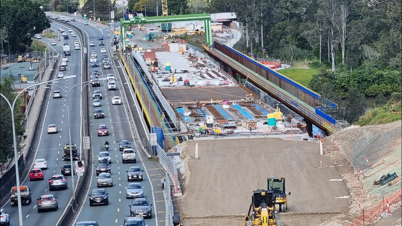 Brisbane  New Jindalee Bridge/Deconstruction 